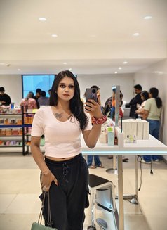 Sagorika the Queen of Seduction - Acompañantes transexual in Bangalore Photo 3 of 9