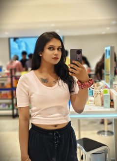 Sagorika the Queen of Seduction - Acompañantes transexual in Bangalore Photo 4 of 9