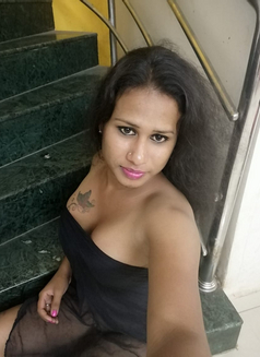 Vaishu - Transsexual escort in Chennai Photo 1 of 3