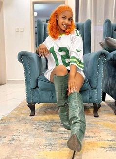 Val - escort in Nairobi Photo 3 of 3