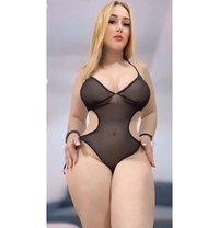 Mariana 500/1 hour 300 /half - escort in Abu Dhabi Photo 4 of 8