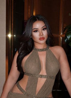 VALEN Available in Riyadh - Transsexual escort in Riyadh Photo 5 of 10