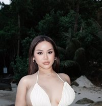 VALEN Available in Bangkok - Transsexual escort in Bangkok Photo 2 of 8