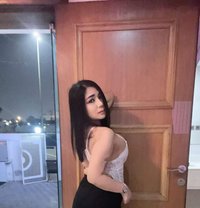 Valen - escort in Amman
