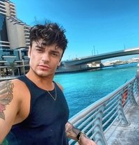 Valentin Uk - Acompañantes masculino in London