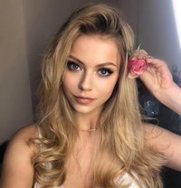 Valentina - escort in Singapore