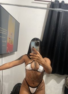 Valentina - escort in Setúbal Photo 1 of 7