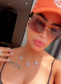 Valentina in the city 🏙️ - puta in Maldives Photo 11 of 11