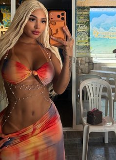 Valentina - escort in Dubai Photo 14 of 20