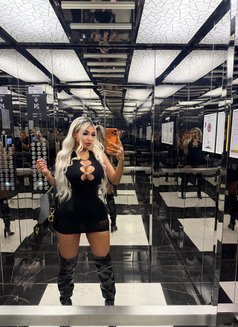 Valentina - escort in Dubai Photo 15 of 20