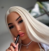 Valentina - escort in Dubai Photo 7 of 27