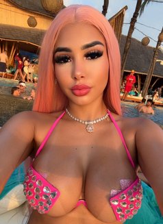 Valentina - escort in Dubai Photo 11 of 27