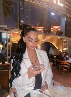 Valentina - escort in Singapore Photo 1 of 21