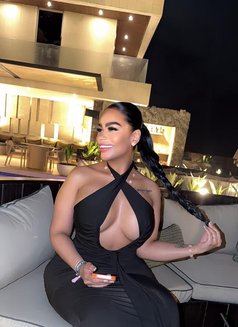 Valentina - escort in Singapore Photo 2 of 21