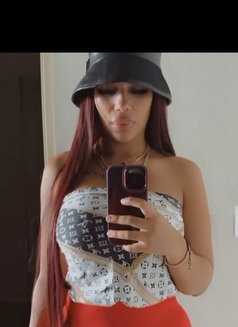 Valentina - escort in Singapore Photo 11 of 21