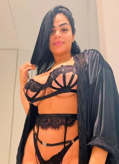 Valentina Escobar - puta in Frankfurt Photo 26 of 29