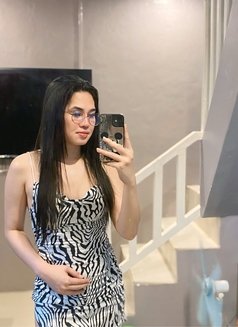 Valentina - Transsexual escort in Manila Photo 10 of 10