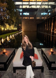 Valentina Kim - escort in Taipei Photo 5 of 6