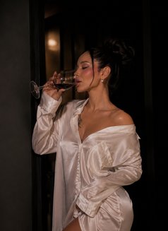 Valentina Saint-Claire(Elite Courtesan ) - Transsexual escort in Kuala Lumpur Photo 22 of 30