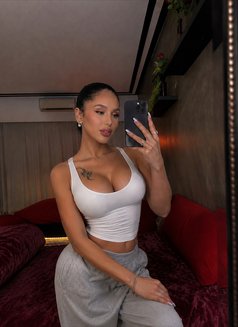 Valentina Saint-Claire(Elite Courtesan ) - Acompañantes transexual in Kuala Lumpur Photo 4 of 24