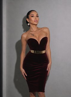 Valentina Saint-Claire(Elite Courtesan ) - Transsexual escort in Kuala Lumpur Photo 27 of 30