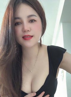 Valentina - escort in İstanbul Photo 2 of 4