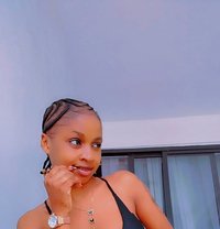 Valentine - puta in Nairobi