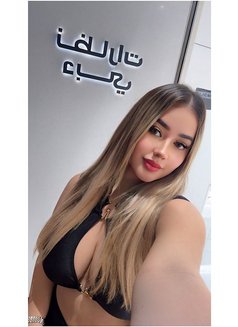 Valeria - puta in Abu Dhabi Photo 5 of 17