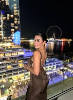 Valeria - puta in Dubai Photo 6 of 11