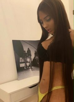 Daniela - Transsexual escort in Toulouse Photo 12 of 12