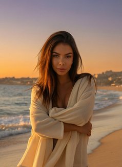 Valeria - escort in Dubai Photo 3 of 5