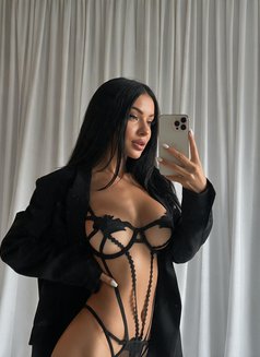 Valeria Sexy Nice - puta in Dubai Photo 15 of 24
