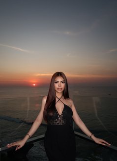 Valerie Beer - Acompañantes transexual in Bali Photo 10 of 13