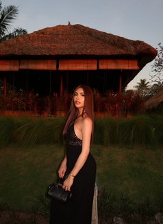 Valerie Beer - Acompañantes transexual in Bali Photo 12 of 13