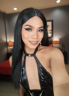 Valerie Dempsey - Transsexual escort in Makati City Photo 3 of 5