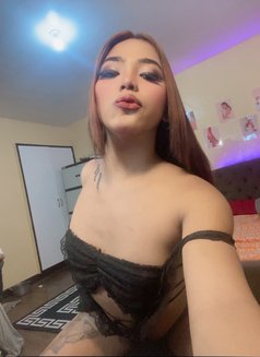 Valerie Dempsey - Transsexual escort in Manila Photo 8 of 10
