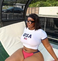 Valerie - masseuse in Cotonou