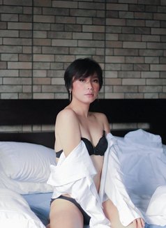 Valerie - Transsexual escort in Manila Photo 1 of 23