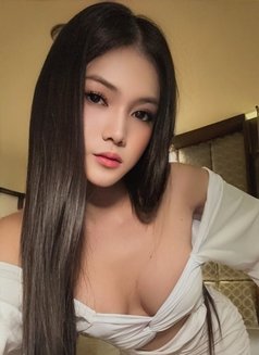 Babygirl valerie just arrived - escort in Singapore Photo 12 of 21