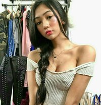 Samantha Hot&Young Filipina - puta in Singapore