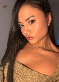 Valery - escort in Madrid Photo 5 of 5