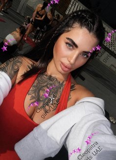 VALERY GORGEOUS - puta in Abu Dhabi Photo 5 of 10