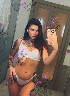 VALERY GORGEOUS - puta in Abu Dhabi Photo 1 of 10