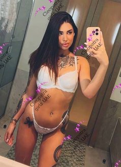 VALERY GORGEOUS - puta in Abu Dhabi Photo 2 of 10