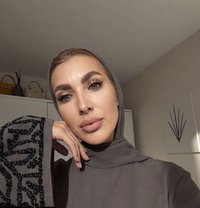 Valery Moon - puta in Riyadh