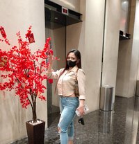 Vallen - escort in Bali