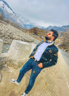 Vaman Khurana - Male escort agency in New Delhi Photo 4 of 4