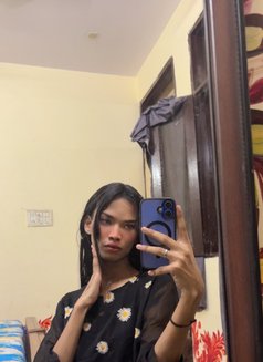 liyanaa - Acompañante transexual in New Delhi Photo 3 of 14