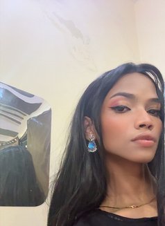liyanaa - Acompañante transexual in New Delhi Photo 6 of 14