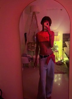 Vampyyyy - Acompañantes transexual in New Delhi Photo 1 of 1